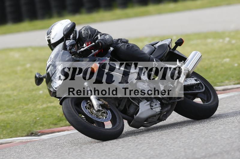 Archiv-2025/09 22.04.2025 Cornu Master School ADR/gruen-vert/14